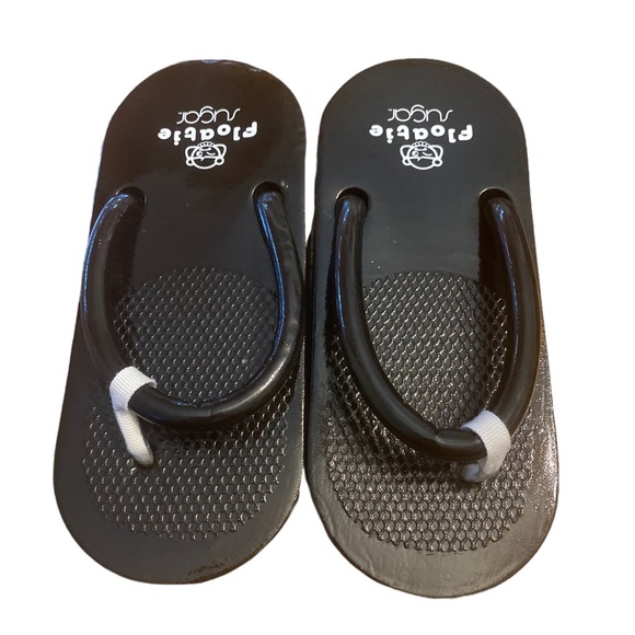 squishy flip flops 90s